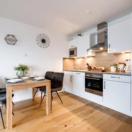 St Malo, App 32 * Olpenitz